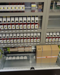 Switch cabinet for broiler 124,5x15,5m